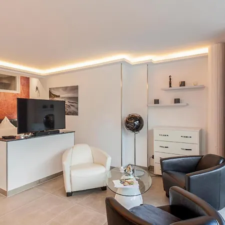 Prora Solitaire Panorama 01 Binz