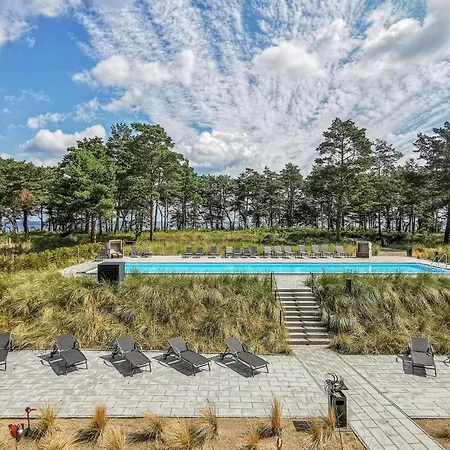 Prora Solitaire Panorama 01 Binz