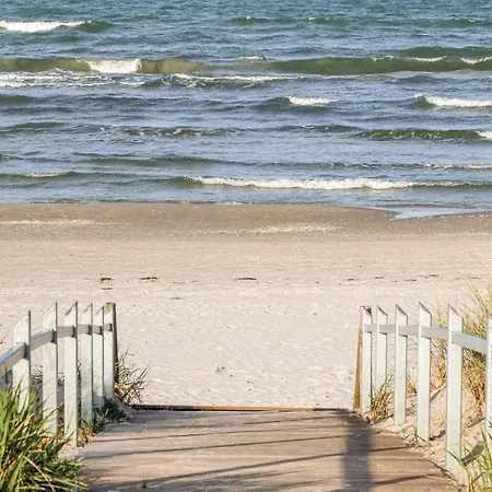 Prora Solitaire Panorama 01 * Binz