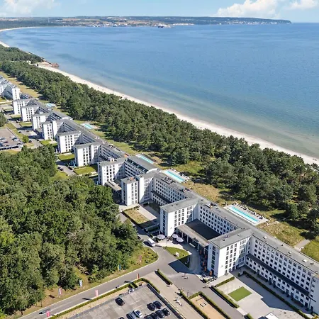 Prora Solitaire Panorama 01 * Binz