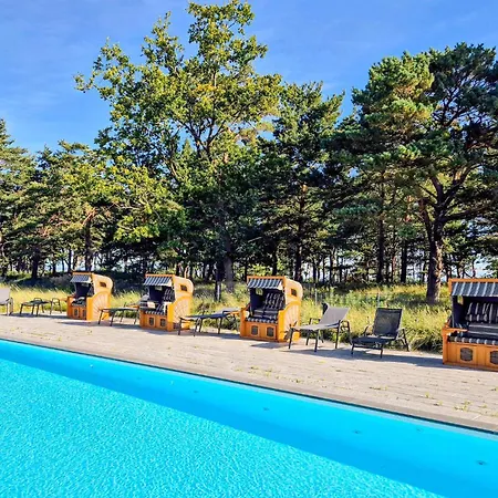 Prora Solitaire Panorama 01 * Binz