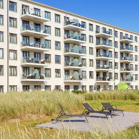 Prora Solitaire Panorama 01 Binz