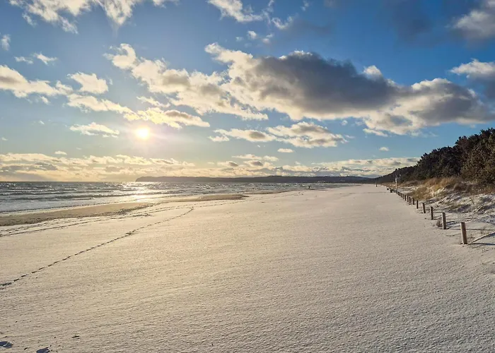Prora Solitaire Panorama 01 * Binz